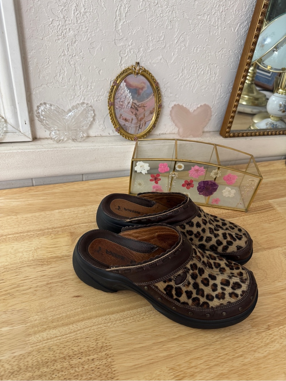 Whimsical 2000’s Romika Leopard Calf Hair Leather Clogs Mules EU 39 Y2K Indie